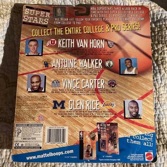 Super Stars College & Pro Series NBA Vince Carter UNC - Toronto Raptors - Picture 2 of 4